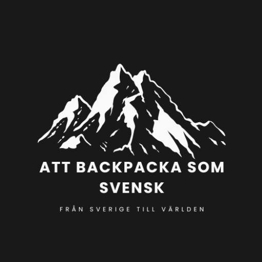 fjäll med texten "att backpacka om svensk"